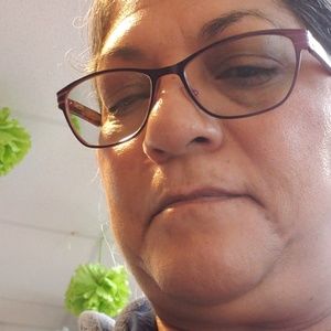 Meet your Posher, Cynthia